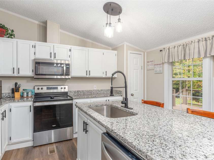 9781 Nc 209 Highway, Hot Springs, NC 28743.  MLS# CAR4300473, YatesRealty ID 21. 