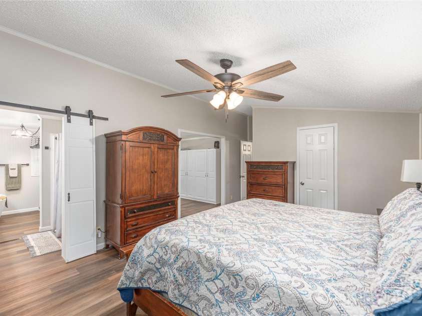 9781 Nc 209 Highway, Hot Springs, NC 28743.  MLS# CAR4300473, YatesRealty ID 21. 