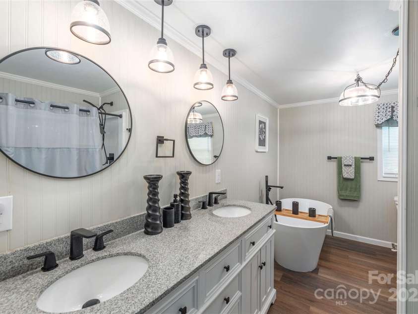 9781 Nc 209 Highway, Hot Springs, NC 28743.  MLS# CAR4300473, YatesRealty ID 21. 