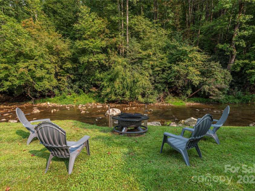 9781 Nc 209 Highway, Hot Springs, NC 28743.  MLS# CAR4300473, YatesRealty ID 21. 