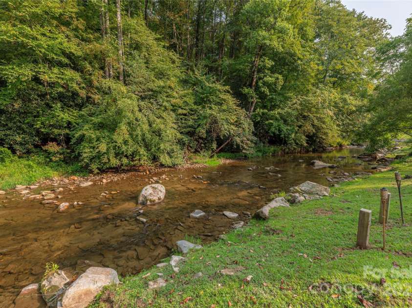 9781 Nc 209 Highway, Hot Springs, NC 28743.  MLS# CAR4300473, YatesRealty ID 21. 