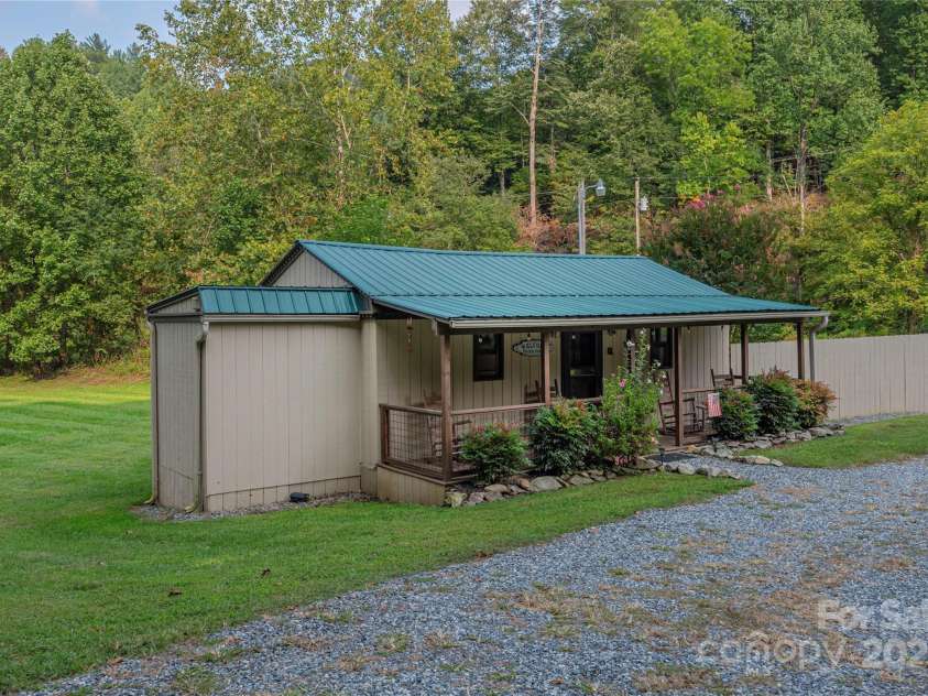 9781 Nc 209 Highway, Hot Springs, NC 28743.  MLS# CAR4300473, YatesRealty ID 21. 