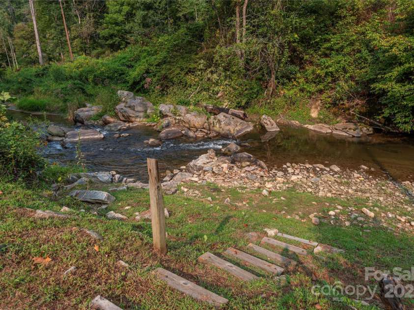9781 Nc 209 Highway, Hot Springs, NC 28743.  MLS# CAR4300473, YatesRealty ID 21. 