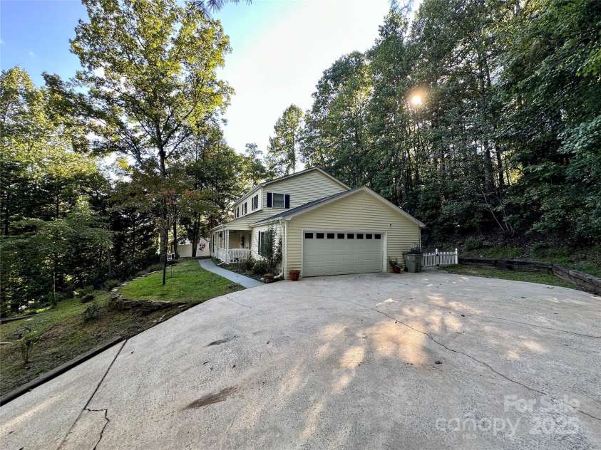 1003 Edinburg Court, Lenoir, NC 28645.  MLS# CAR4304719, YatesRealty ID 210. 