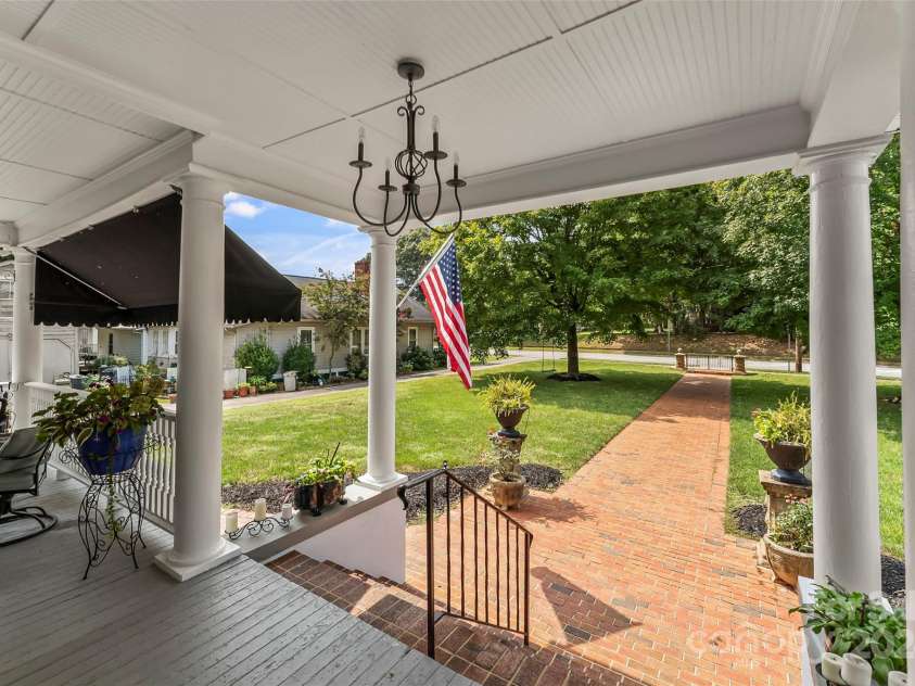 404 Avery Avenue, Morganton, NC 28655.  MLS# CAR4185213, YatesRealty ID 210. 