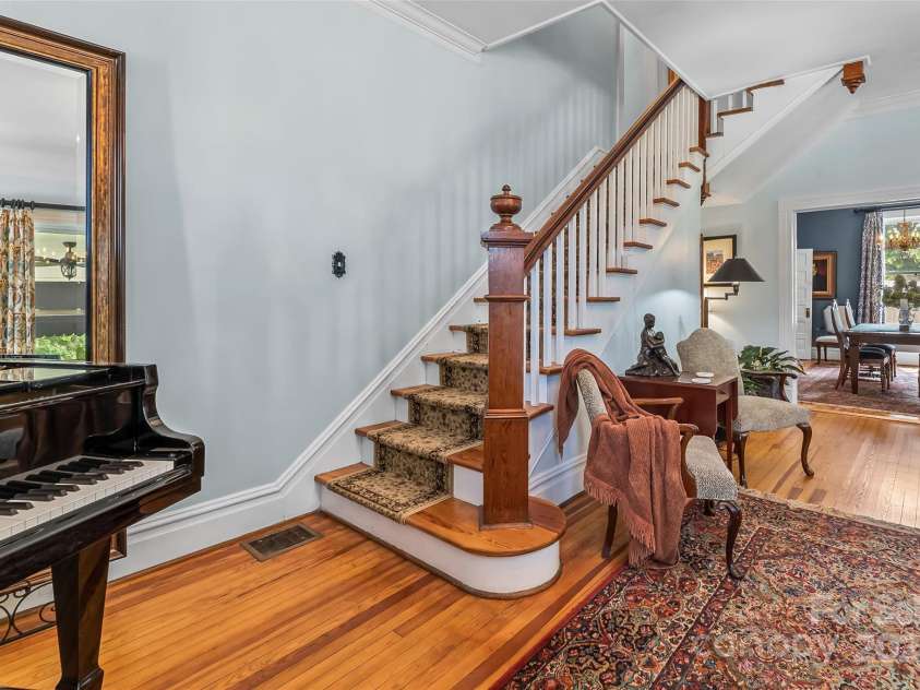 404 Avery Avenue, Morganton, NC 28655.  MLS# CAR4185213, YatesRealty ID 210. 
