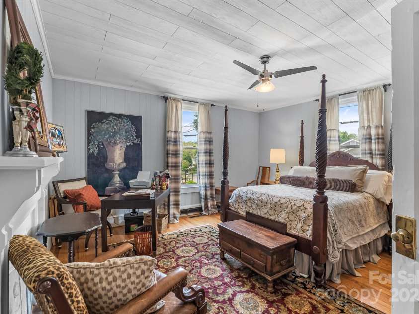 404 Avery Avenue, Morganton, NC 28655.  MLS# CAR4185213, YatesRealty ID 210. 