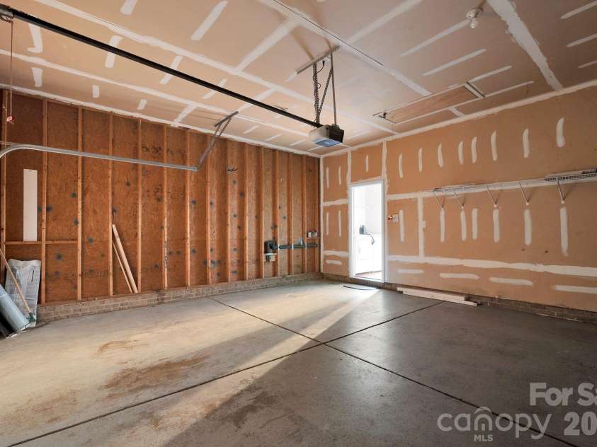 311 Margaret Kelly Court, Charlotte, NC 28216.  MLS# CAR4334078, YatesRealty ID 2100. 