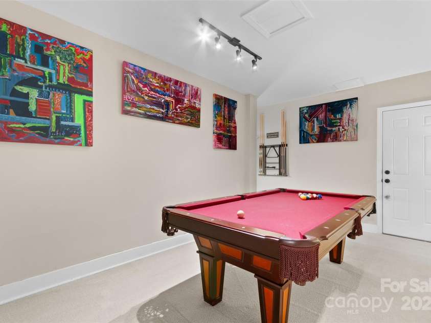 209 Blink Bonny Drive, Waynesville, NC 28786.  MLS# CAR4260662, YatesRealty ID 21001. Recreation Room Downstairs