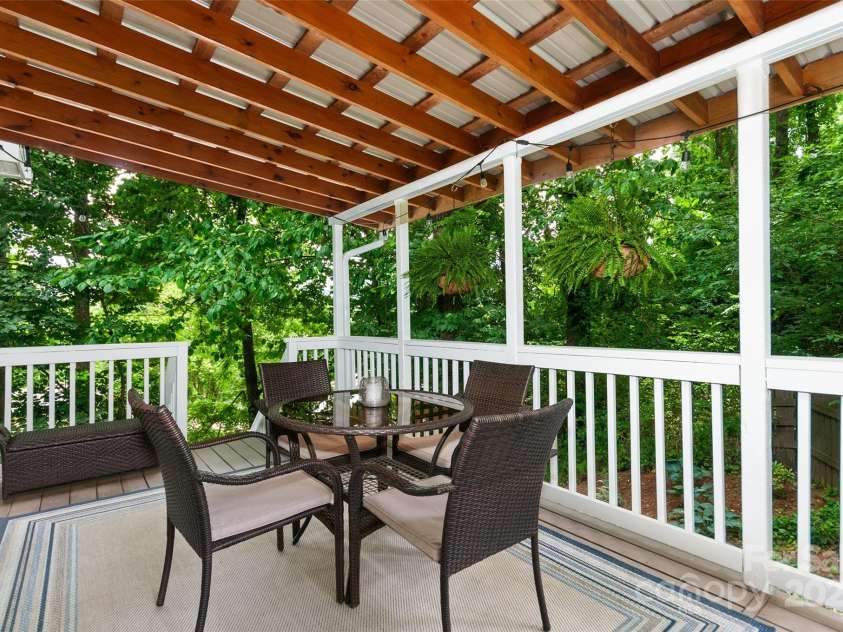 209 Blink Bonny Drive, Waynesville, NC 28786.  MLS# CAR4260662, YatesRealty ID 21001. Upstairs Covered Porch