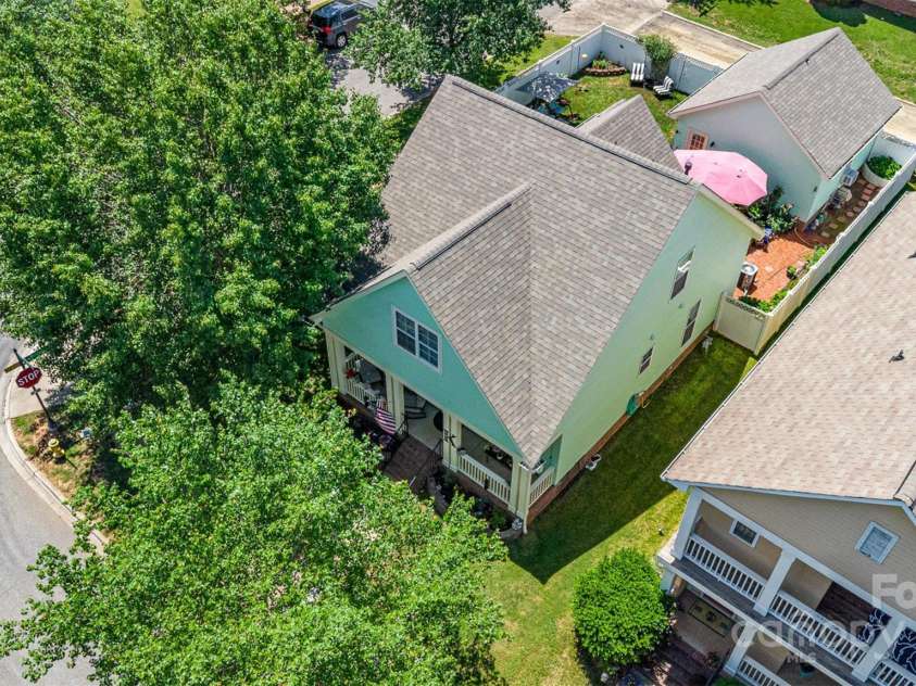 186 Gresham Lane, Mooresville, NC 28117.  MLS# CAR4260400, YatesRealty ID 21002. 