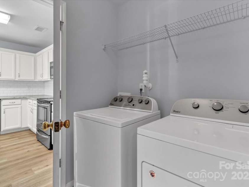 1218 Faversham Lane, Rock Hill, SC 29730.  MLS# CAR4251364, YatesRealty ID 21003. Laundry Area