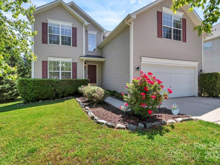 1218 Faversham Lane, Rock Hill, SC 29730.  MLS# CAR4251364, YatesRealty ID 21003. Welcome to1218 Faversham Ln