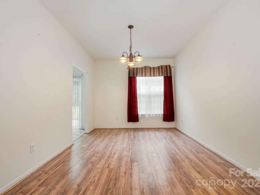 10016 Lawing School Road, Charlotte, NC 28214.  MLS# CAR4255251, YatesRealty ID 21004. 
