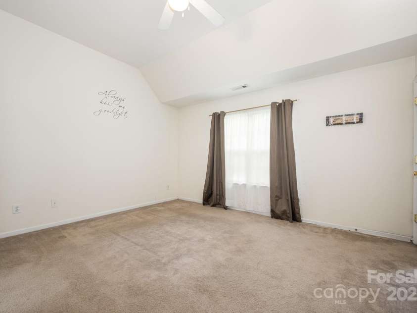 10016 Lawing School Road, Charlotte, NC 28214.  MLS# CAR4255251, YatesRealty ID 21004. 