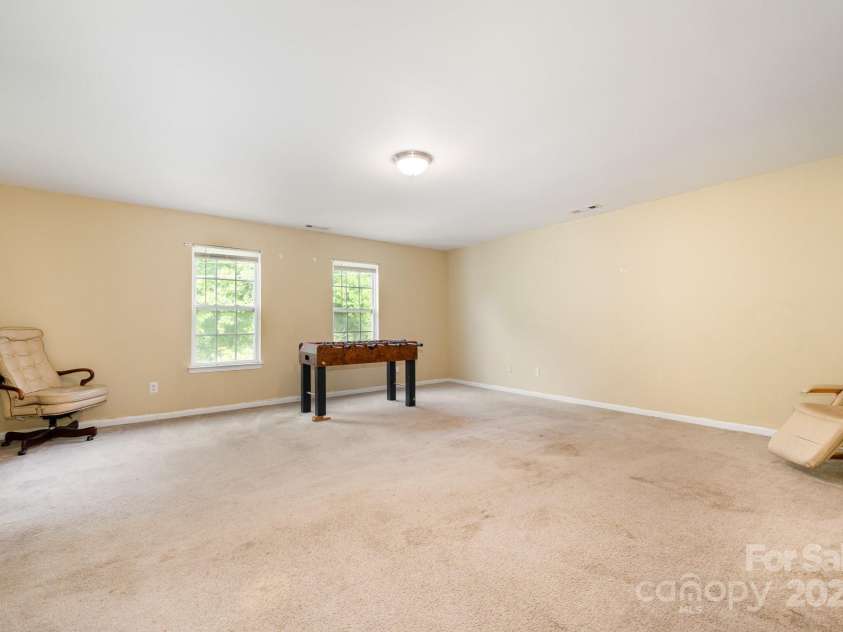 10016 Lawing School Road, Charlotte, NC 28214.  MLS# CAR4255251, YatesRealty ID 21004. 