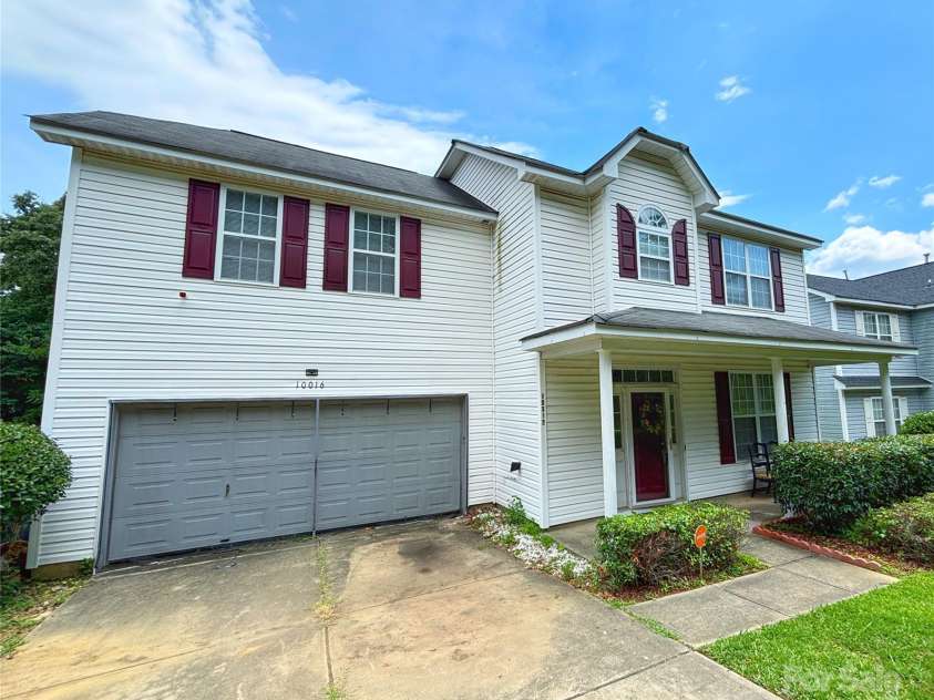 10016 Lawing School Road, Charlotte, NC 28214.  MLS# CAR4255251, YatesRealty ID 21004. 