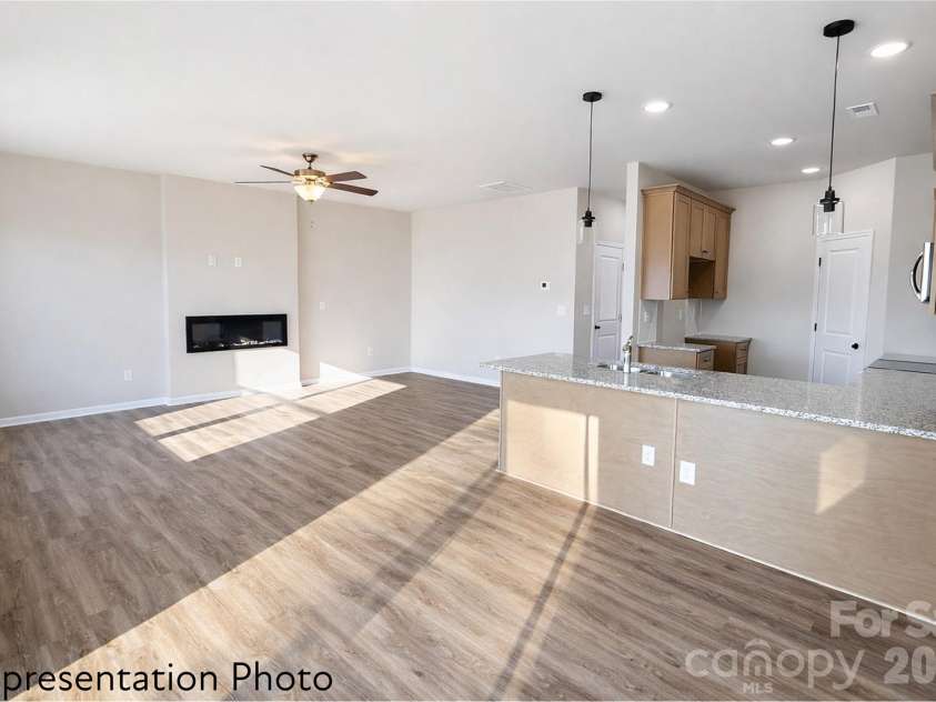4737 Muskogee Drive, Charlotte, NC 28227.  MLS# CAR4380134, YatesRealty ID 21004. 