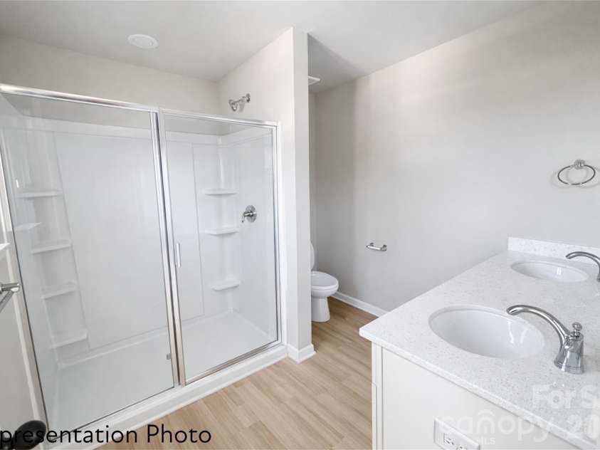4737 Muskogee Drive, Charlotte, NC 28227.  MLS# CAR4380134, YatesRealty ID 21004. 