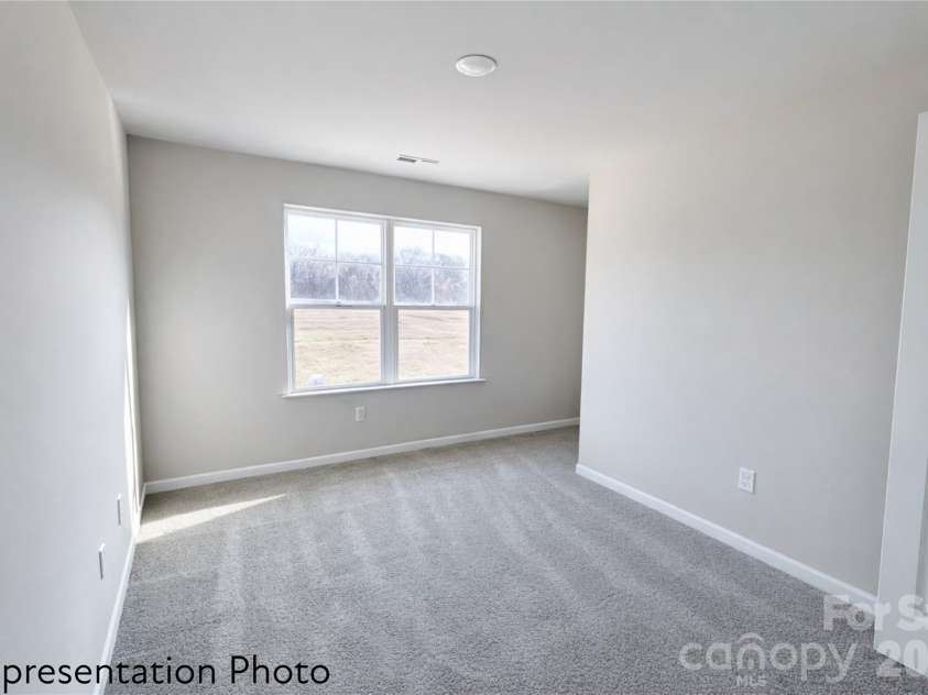 4737 Muskogee Drive, Charlotte, NC 28227.  MLS# CAR4380134, YatesRealty ID 21004. 