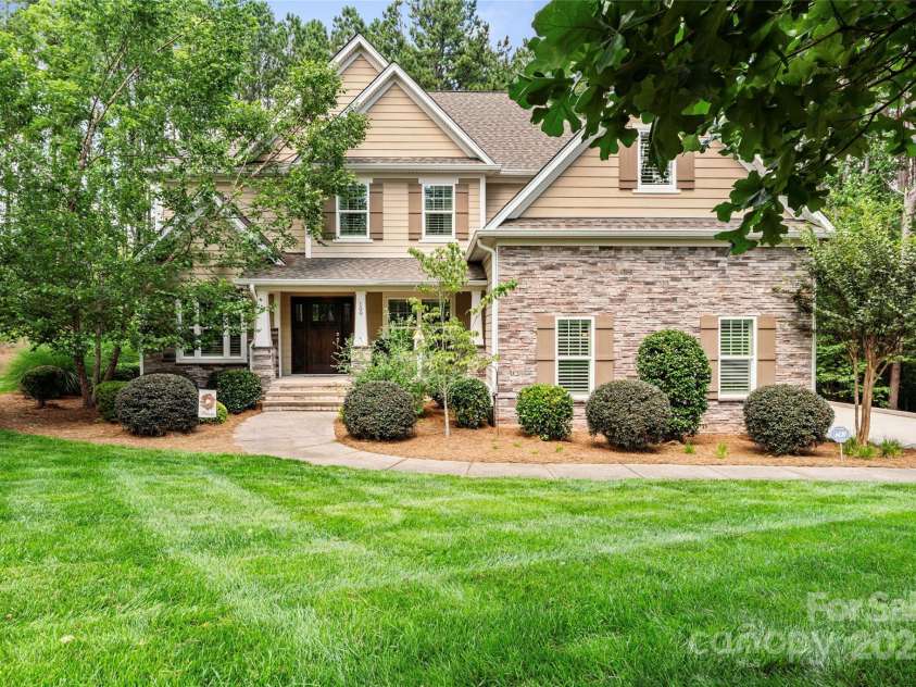 109 Trent Pines Drive, Mooresville, NC 28117.  MLS# CAR4272403, YatesRealty ID 21005. 