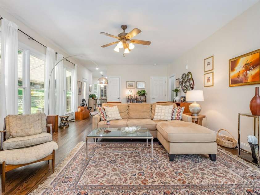 345 Beaten Path Road, Mooresville, NC 28117.  MLS# CAR4269577, YatesRealty ID 21006. Light and bright living room