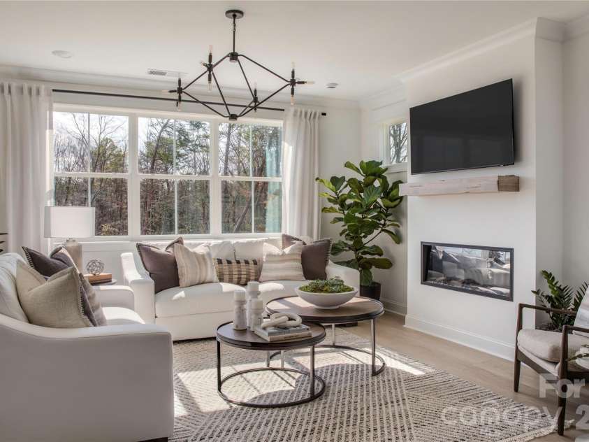 1020 Cobalt Drive, Tega Cay, SC 29708.  MLS# CAR4380421, YatesRealty ID 21007. Great room