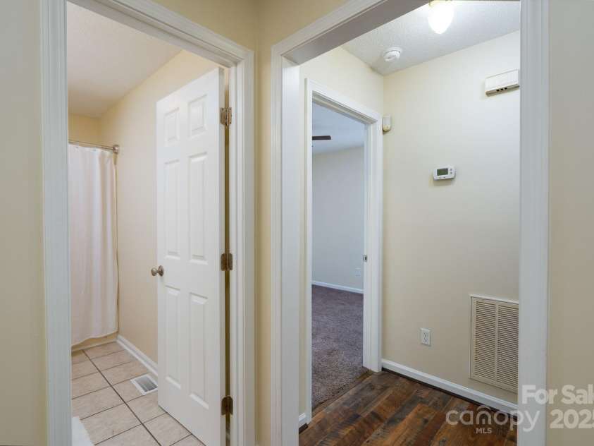 907 Bethpage Road, Kannapolis, NC 28081.  MLS# CAR4241675, YatesRealty ID 21007. 