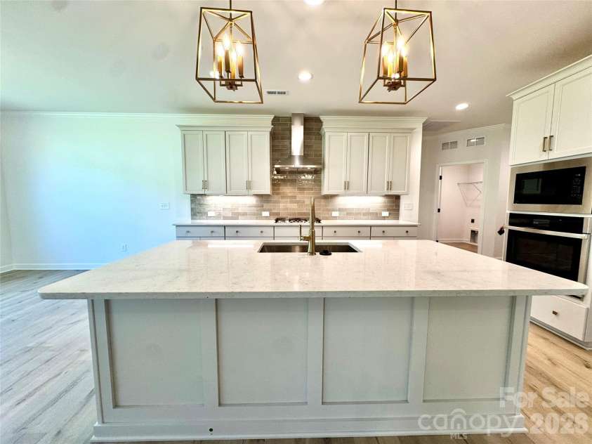 187 Eve Ash Lane, Mooresville, NC 28115.  MLS# CAR4378639, YatesRealty ID 21008. 