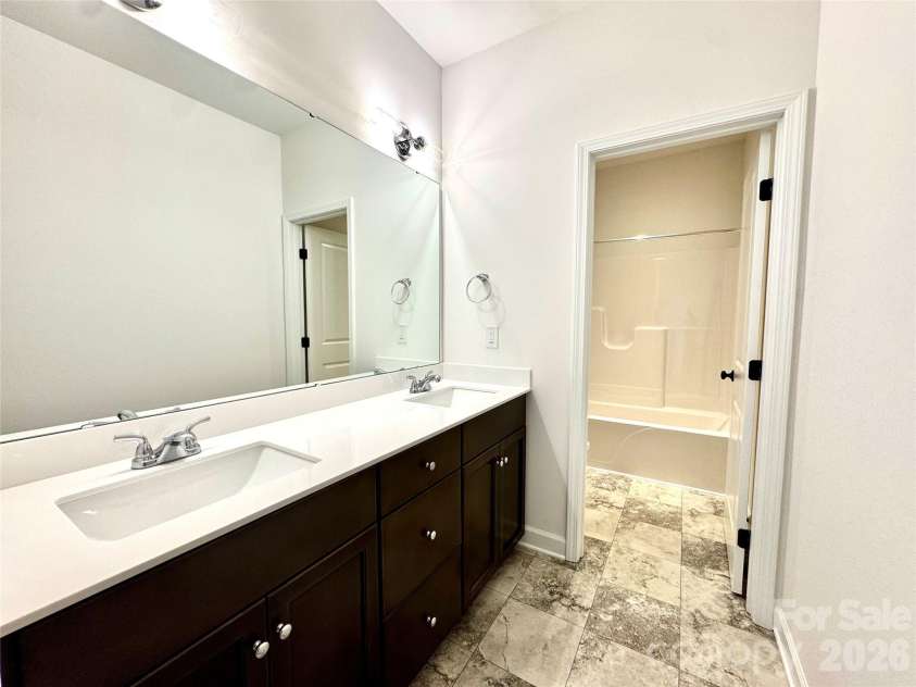 187 Eve Ash Lane, Mooresville, NC 28115.  MLS# CAR4378639, YatesRealty ID 21008. 