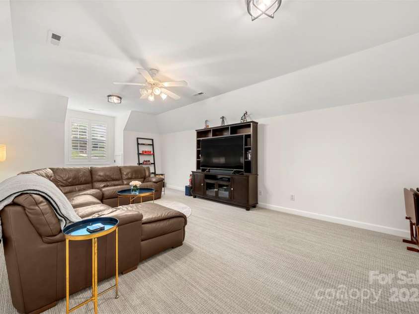 221 Silvercliff Drive, Mount Holly, NC 28120.  MLS# CAR4252821, YatesRealty ID 21009. Bonus Room