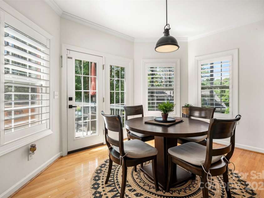 221 Silvercliff Drive, Mount Holly, NC 28120.  MLS# CAR4252821, YatesRealty ID 21009. Breakfast Area