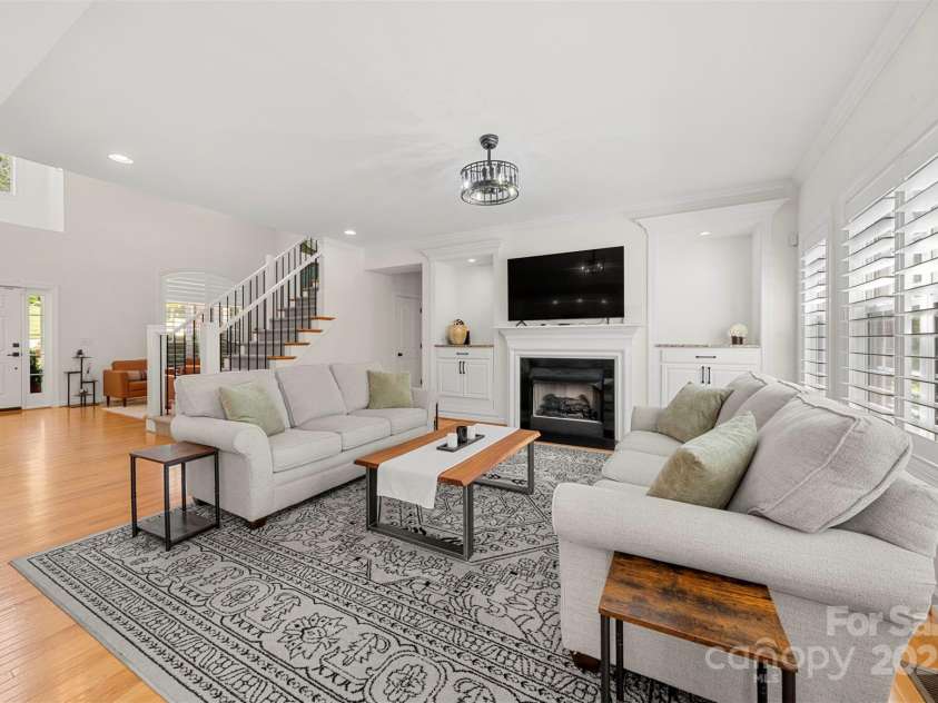 221 Silvercliff Drive, Mount Holly, NC 28120.  MLS# CAR4252821, YatesRealty ID 21009. Family Room