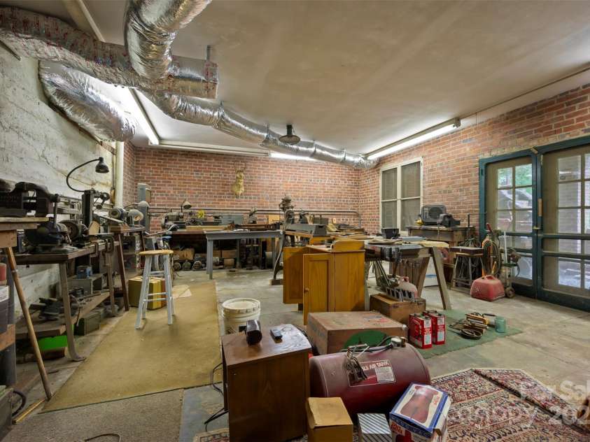 93 Villa Barbara Lane, Tryon, NC 28782.  MLS# CAR4260779, YatesRealty ID 2101. 