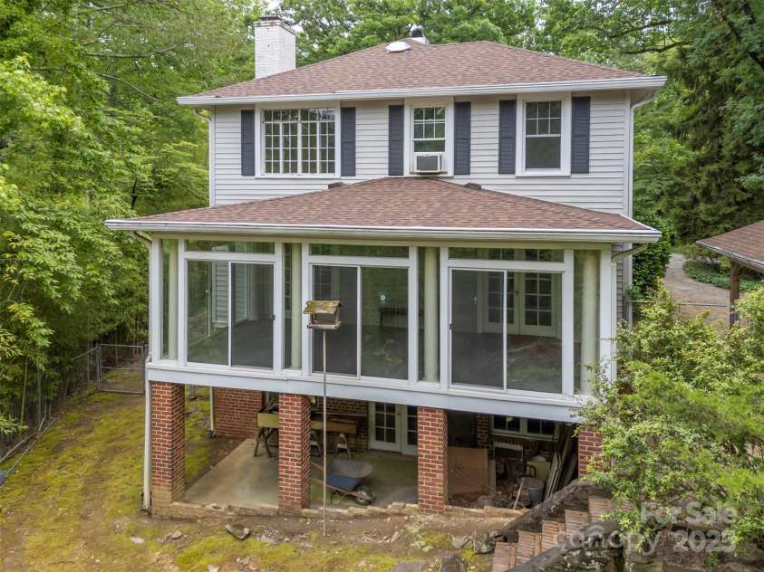 93 Villa Barbara Lane, Tryon, NC 28782.  MLS# CAR4260779, YatesRealty ID 2101. 