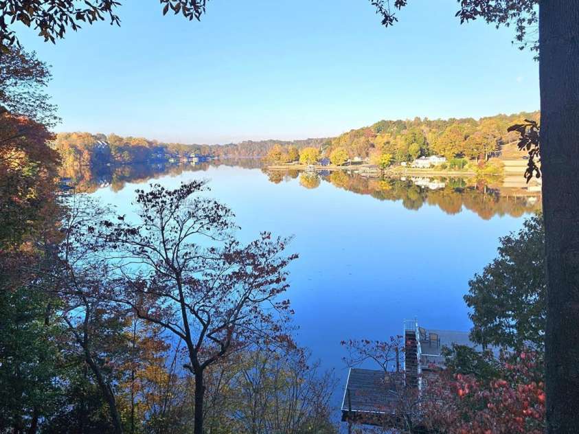 990 19th Avenue, Hickory, NC 28601.  MLS# CAR4212243, YatesRealty ID 2101. 