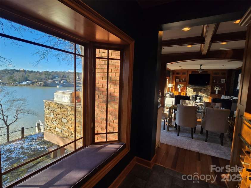 990 19th Avenue, Hickory, NC 28601.  MLS# CAR4212243, YatesRealty ID 2101. 