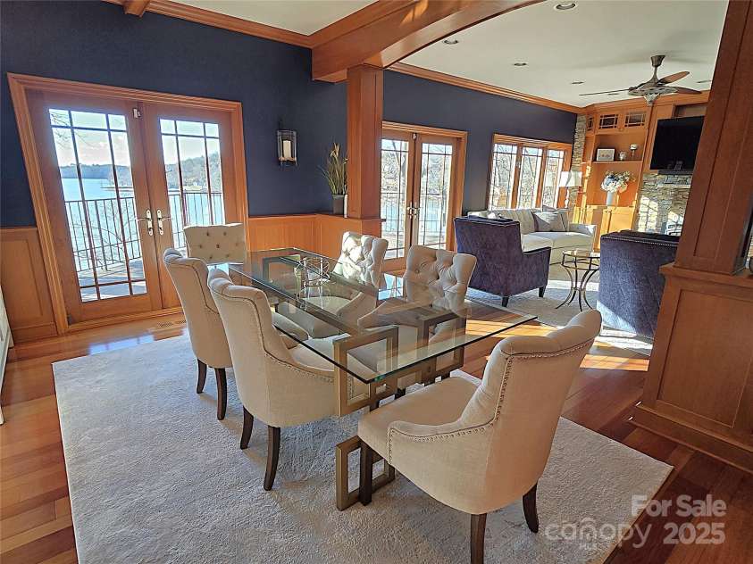 990 19th Avenue, Hickory, NC 28601.  MLS# CAR4212243, YatesRealty ID 2101. 