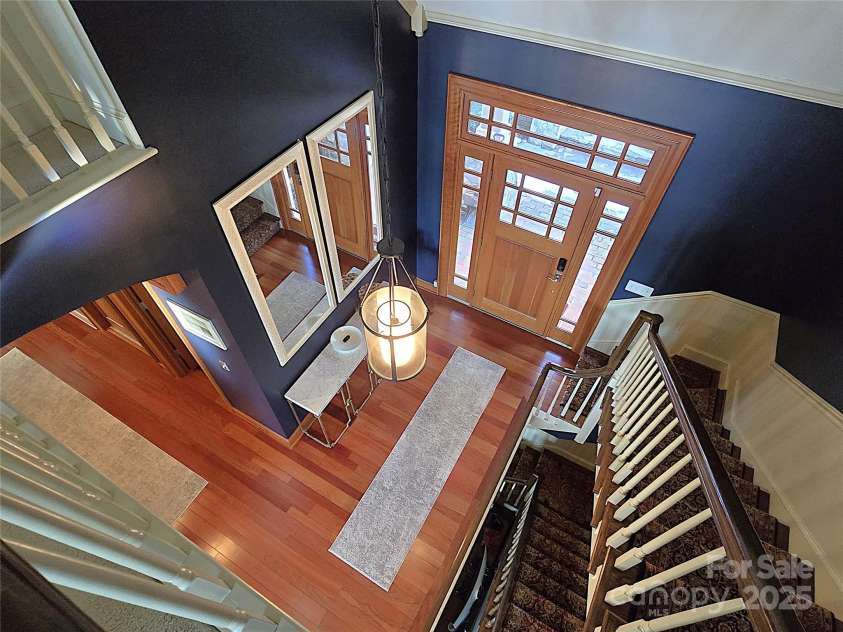 990 19th Avenue, Hickory, NC 28601.  MLS# CAR4212243, YatesRealty ID 2101. 