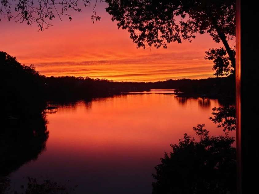 990 19th Avenue, Hickory, NC 28601.  MLS# CAR4212243, YatesRealty ID 2101. 