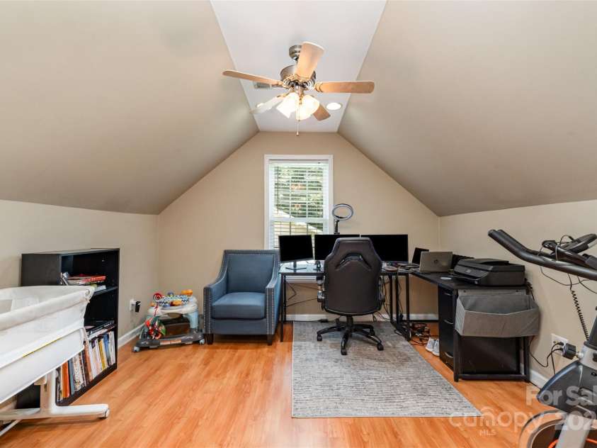 2040 Brantley Creek Drive, Kannapolis, NC 28083.  MLS# CAR4286622, YatesRealty ID 21011. This space is divided and can be used to suit your lifestyle.