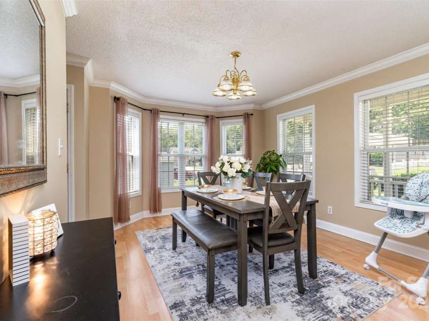 2040 Brantley Creek Drive, Kannapolis, NC 28083.  MLS# CAR4286622, YatesRealty ID 21011. Warm and inviting first floor.