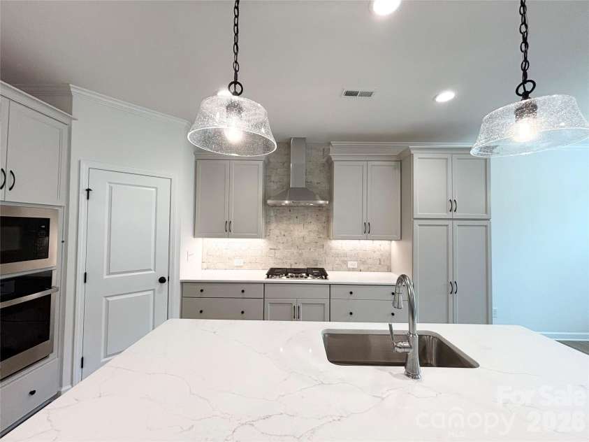177 Eve Ash Lane, Mooresville, NC 28115.  MLS# CAR4380187, YatesRealty ID 21012. 