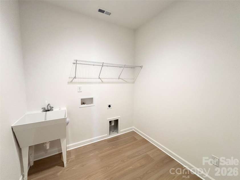 177 Eve Ash Lane, Mooresville, NC 28115.  MLS# CAR4380187, YatesRealty ID 21012. 
