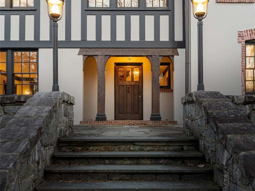 30 Cedarcliff Road, Asheville, NC 28803.  MLS# CAR4129341, YatesRealty ID 21012. 