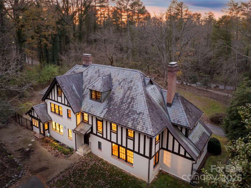 30 Cedarcliff Road, Asheville, NC 28803.  MLS# CAR4129341, YatesRealty ID 21012. 