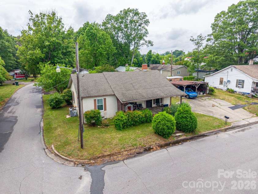 101 Huss Avenue, Cherryville, NC 28021.  MLS# CAR4378951, YatesRealty ID 21013. 