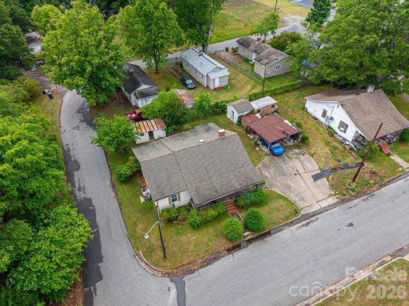 101 Huss Avenue, Cherryville, NC 28021.  MLS# CAR4378951, YatesRealty ID 21013. 