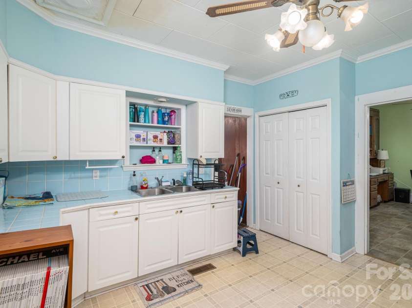 101 Huss Avenue, Cherryville, NC 28021.  MLS# CAR4378951, YatesRealty ID 21013. Kitchen looking into the dining room.