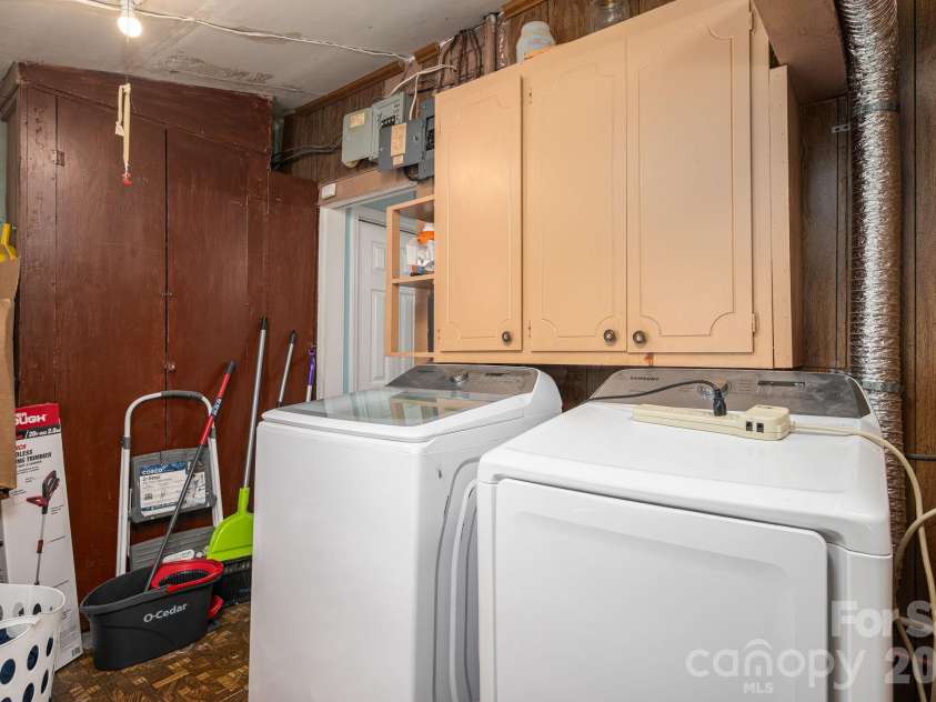 101 Huss Avenue, Cherryville, NC 28021.  MLS# CAR4378951, YatesRealty ID 21013. Laundry Room